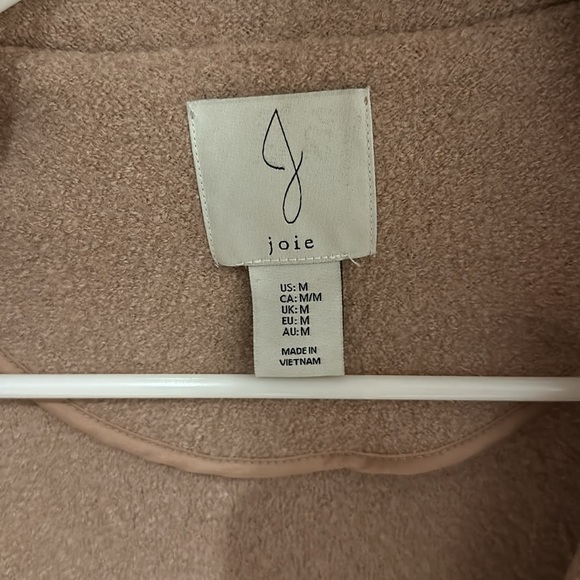 Shacket - Picture 2 of 2